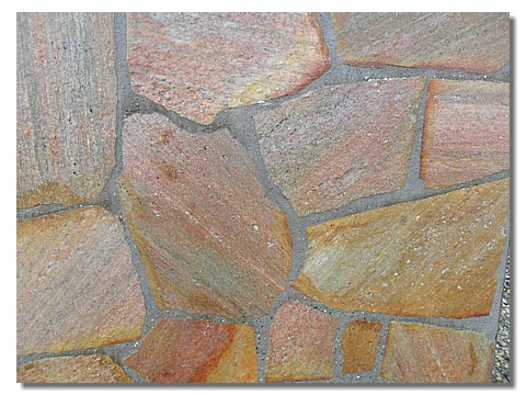 Pavimento realizzato con pietra dei balcani